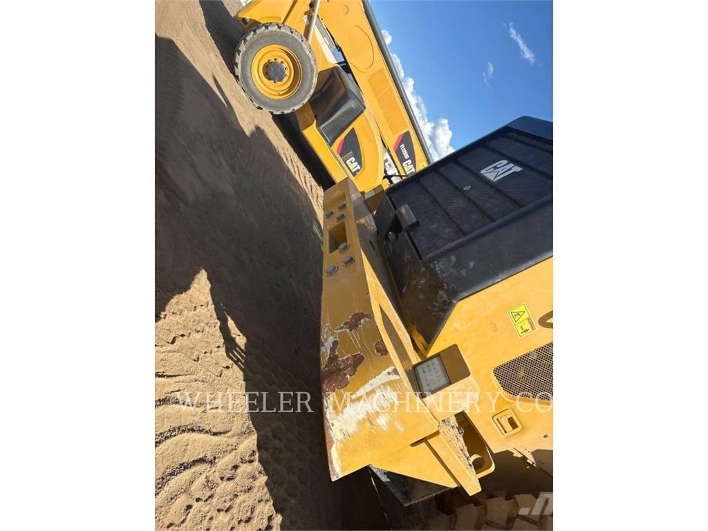 CAT 950 GC QC Колесни товарачи