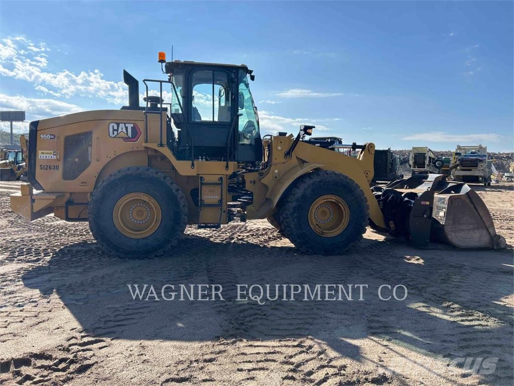CAT 950GC Pale gommate