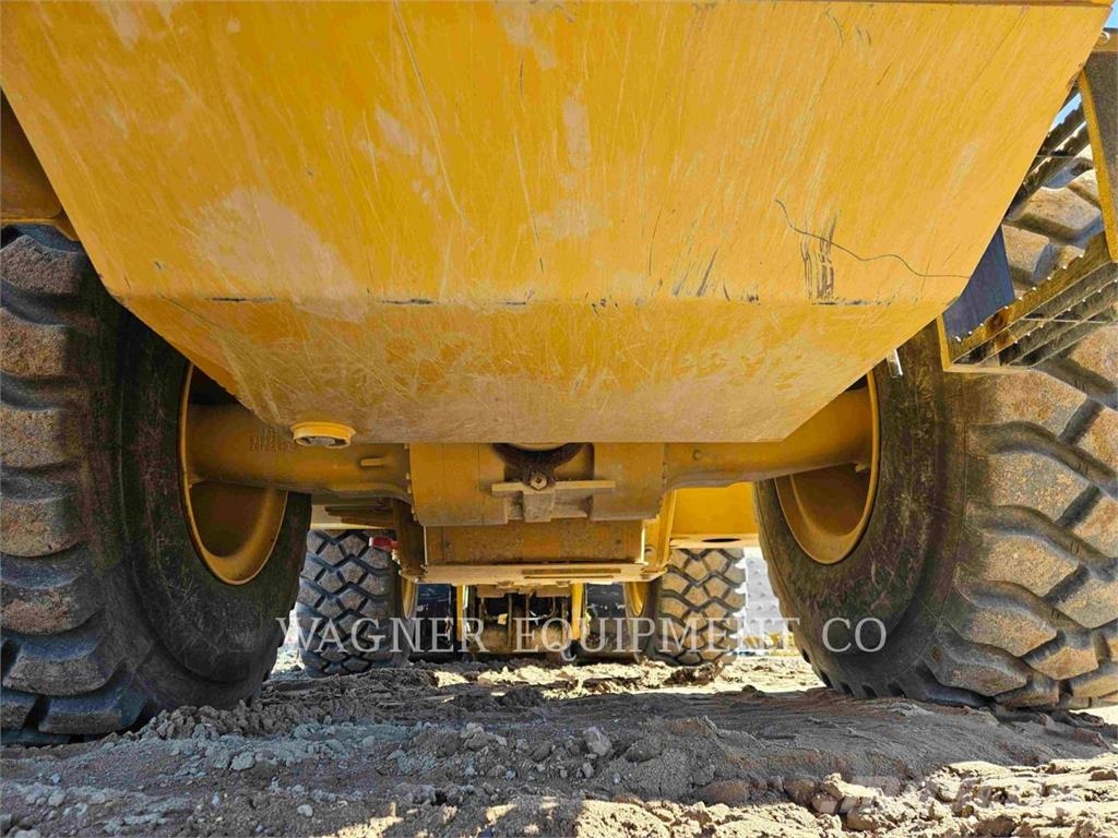 CAT 950GC Iekrāvēji uz riteņiem