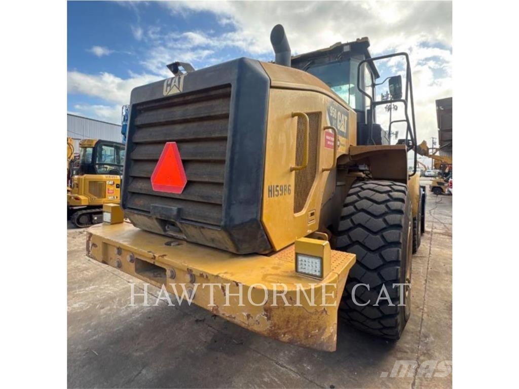 CAT 950GC Pale gommate