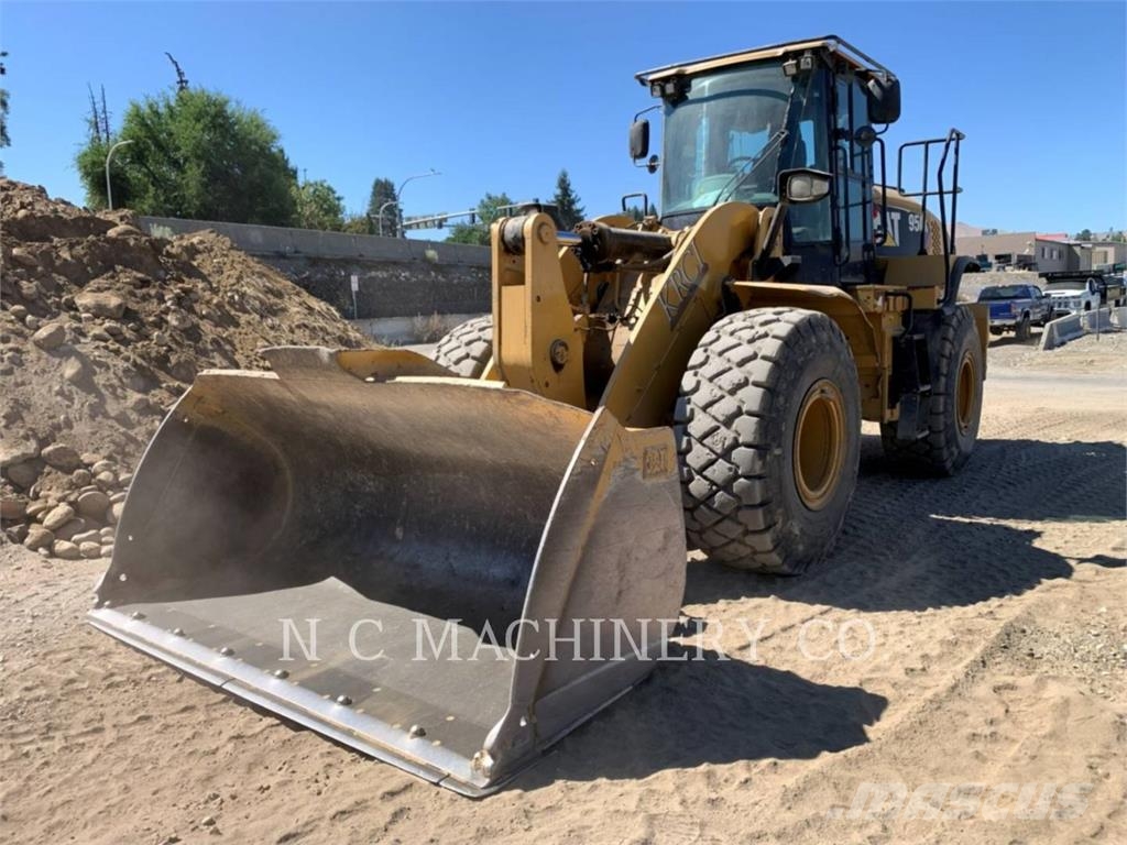 CAT 950K لوادر بعجل