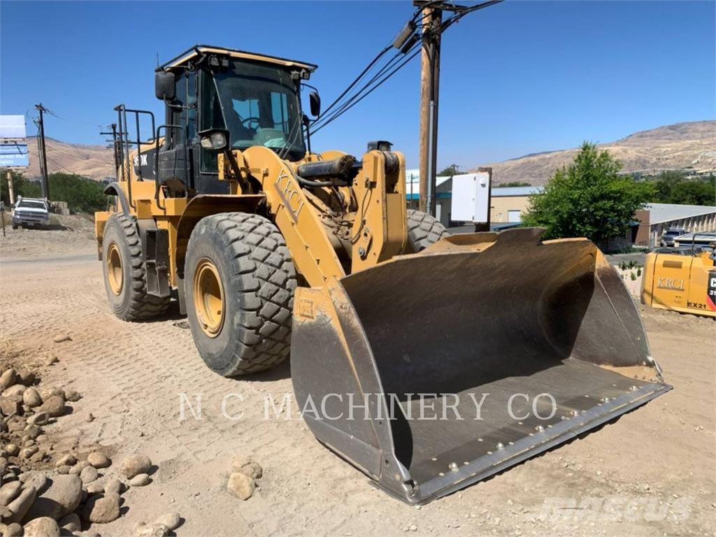 CAT 950K لوادر بعجل