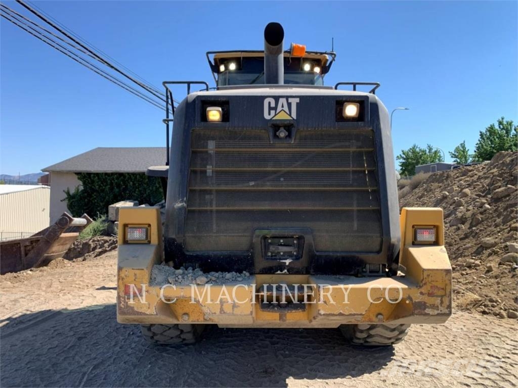 CAT 950K لوادر بعجل