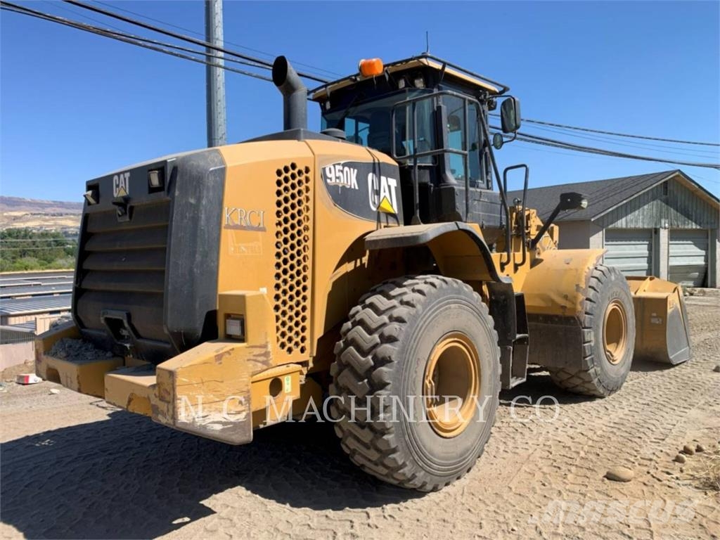 CAT 950K لوادر بعجل