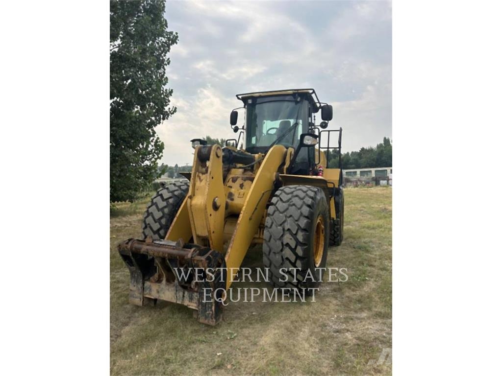 CAT 950K لوادر بعجل