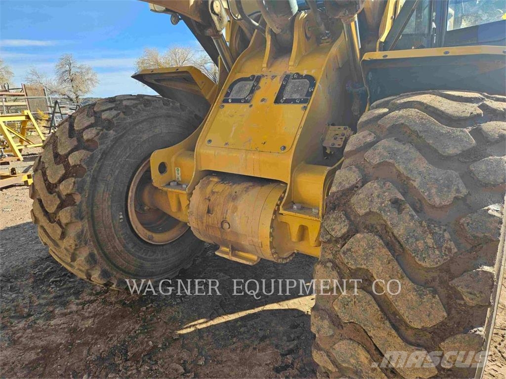 CAT 950M Rataslaadurid