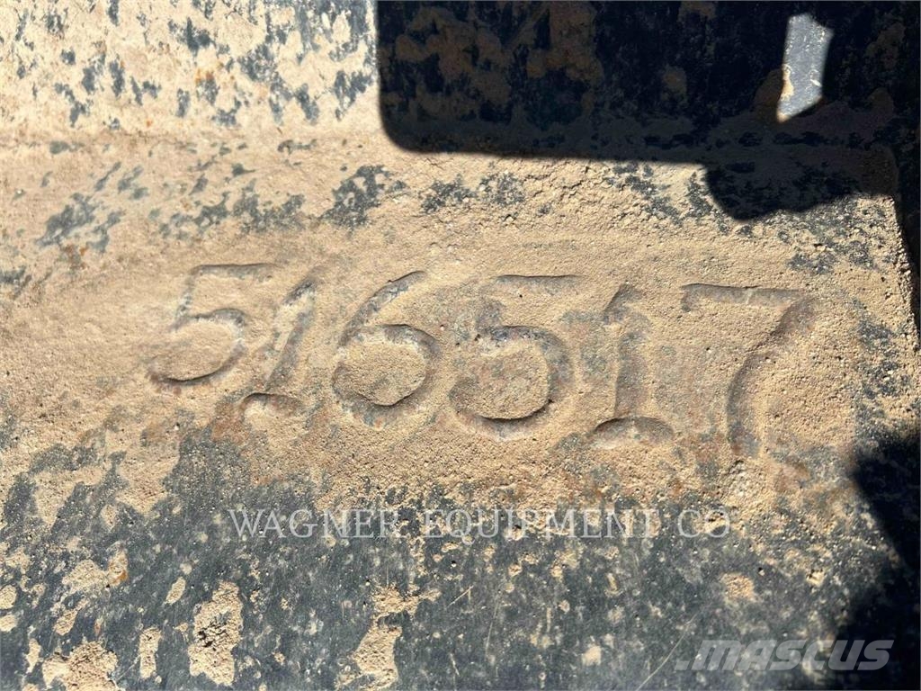 CAT 950M Kolesové nakladače