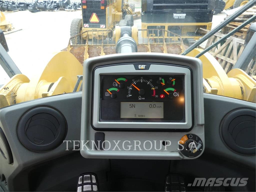 CAT 950M Incarcator pe pneuri