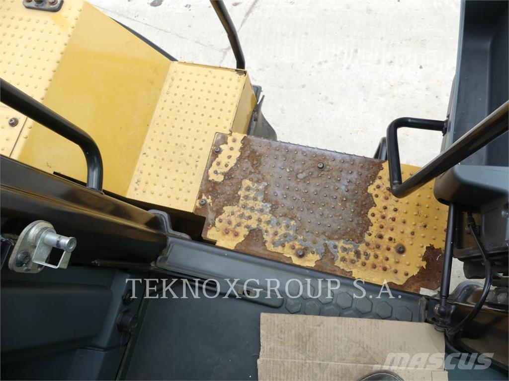 CAT 950M Incarcator pe pneuri