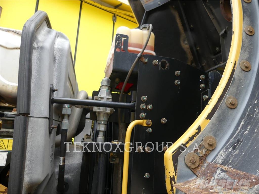 CAT 950M Incarcator pe pneuri