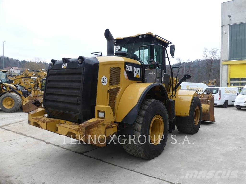 CAT 950M Incarcator pe pneuri