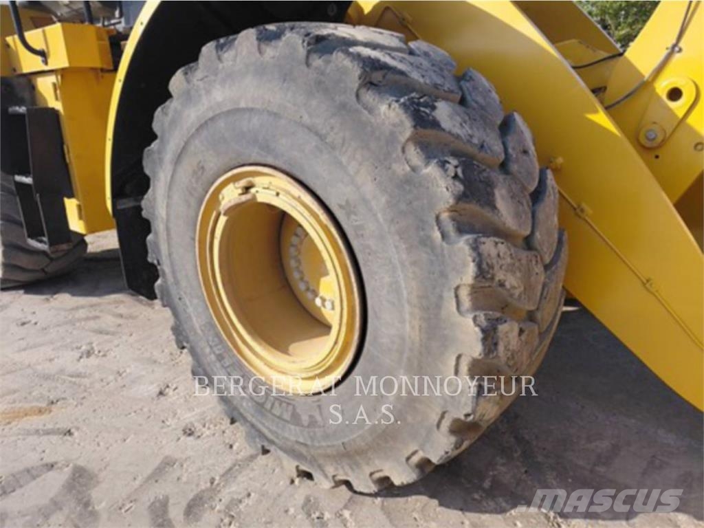 CAT 950M Ładowarki kołowe