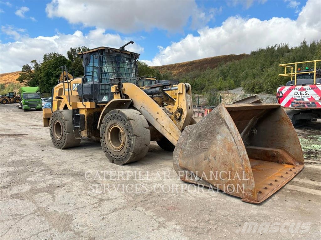 CAT 950M Wheel loaders