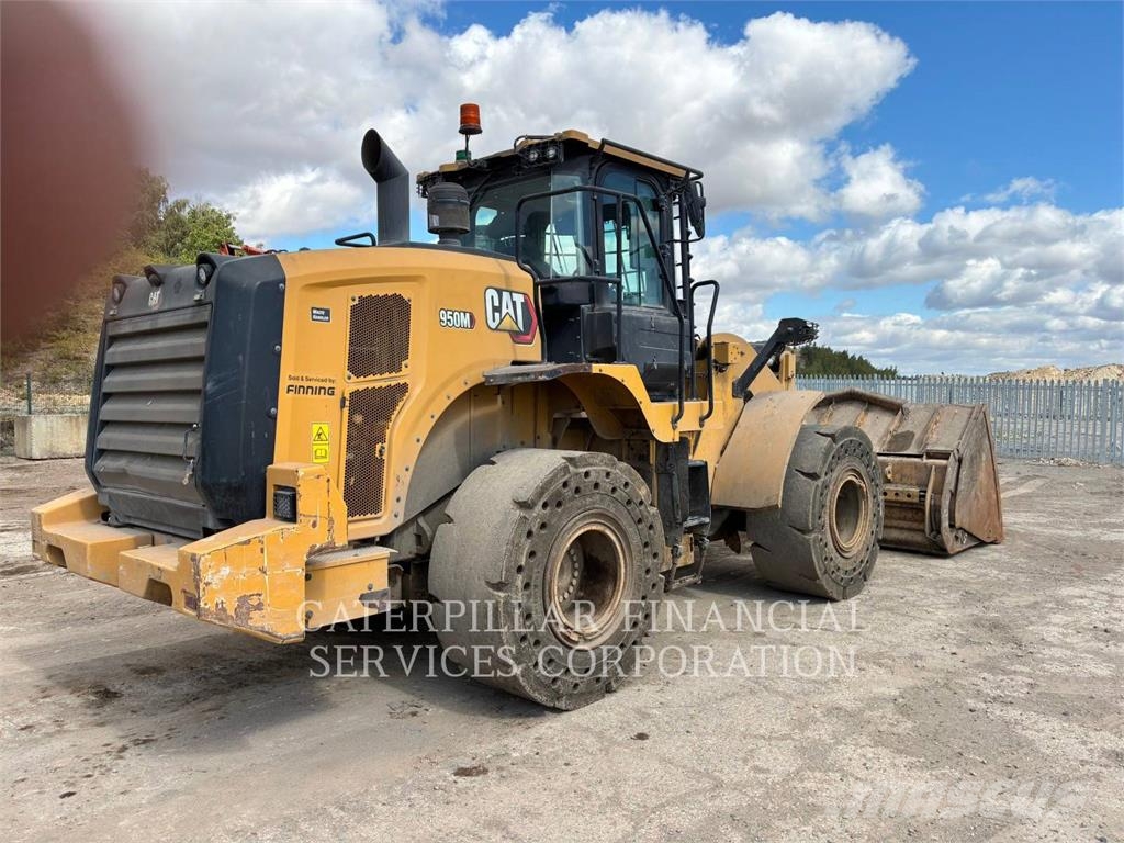 CAT 950M Wheel loaders