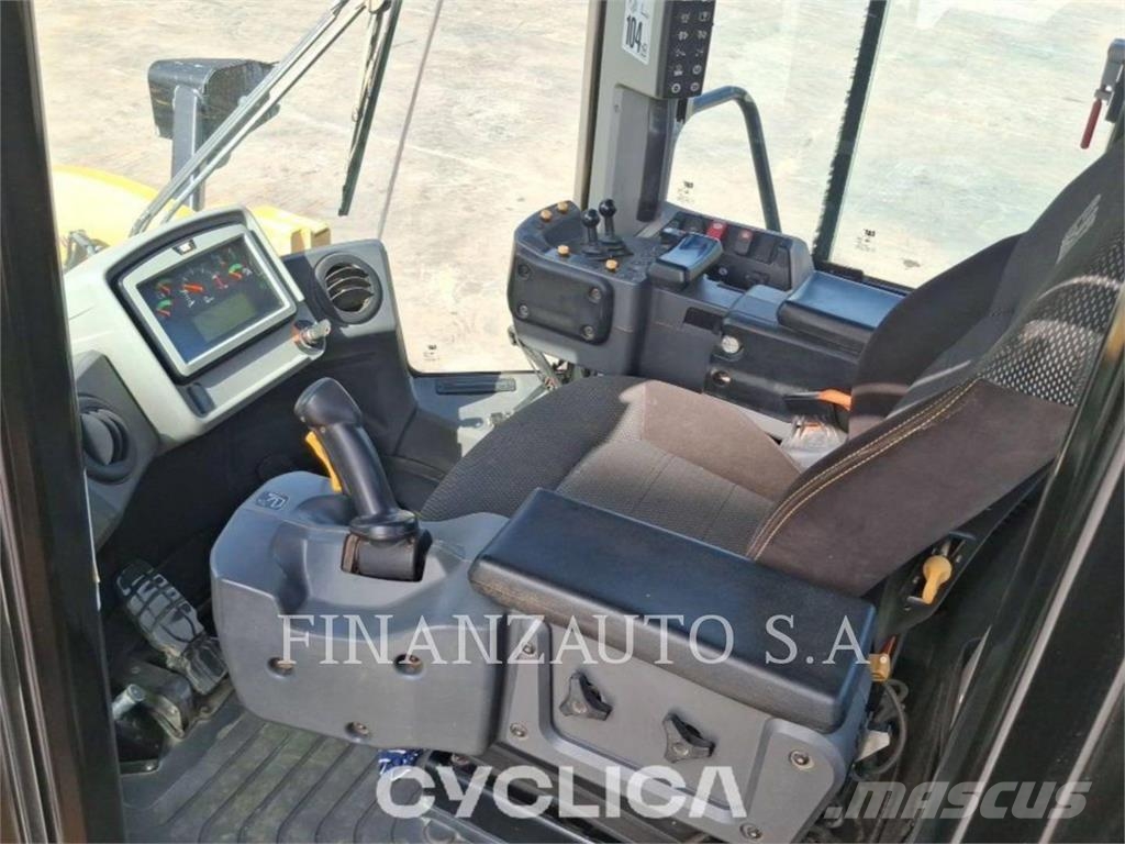 CAT 950M Pyöräkuormaajat