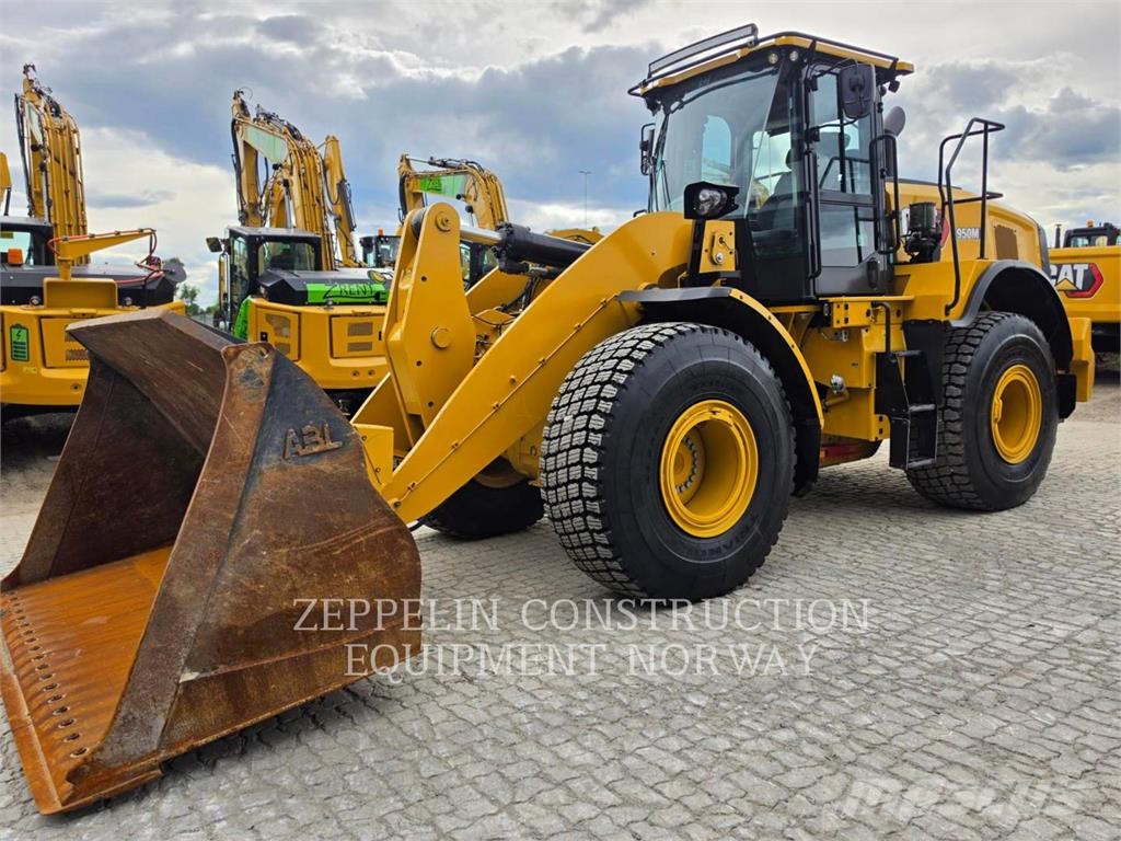 CAT 950M Pyöräkuormaajat