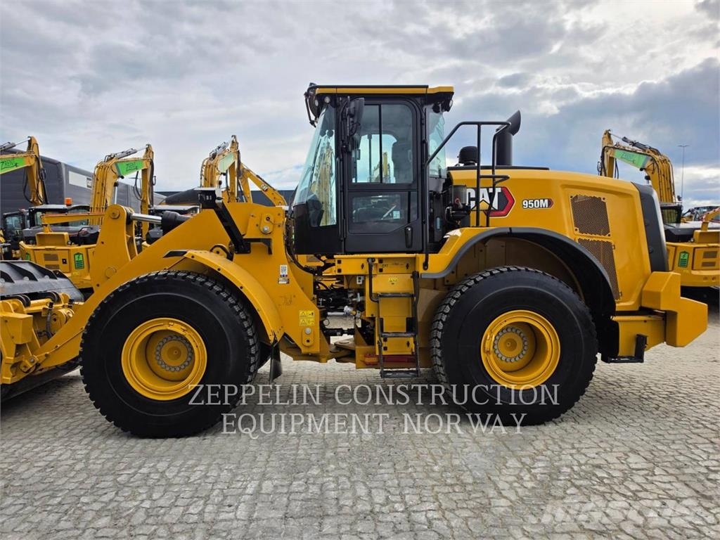 CAT 950M Pyöräkuormaajat