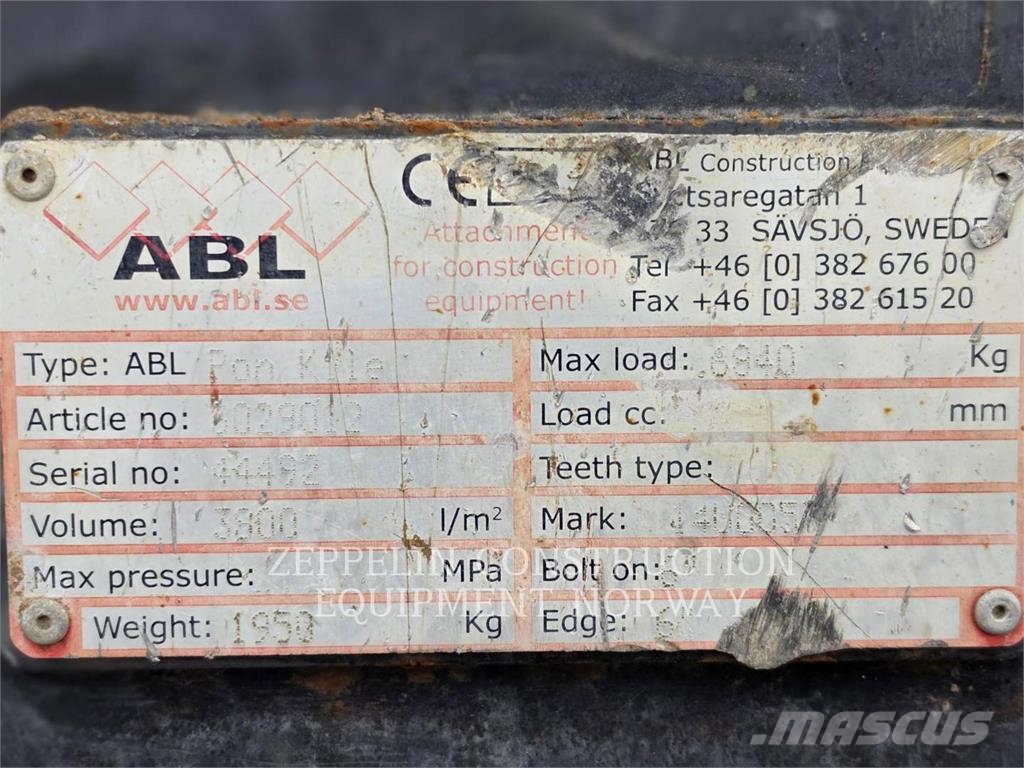 CAT 950M Pyöräkuormaajat