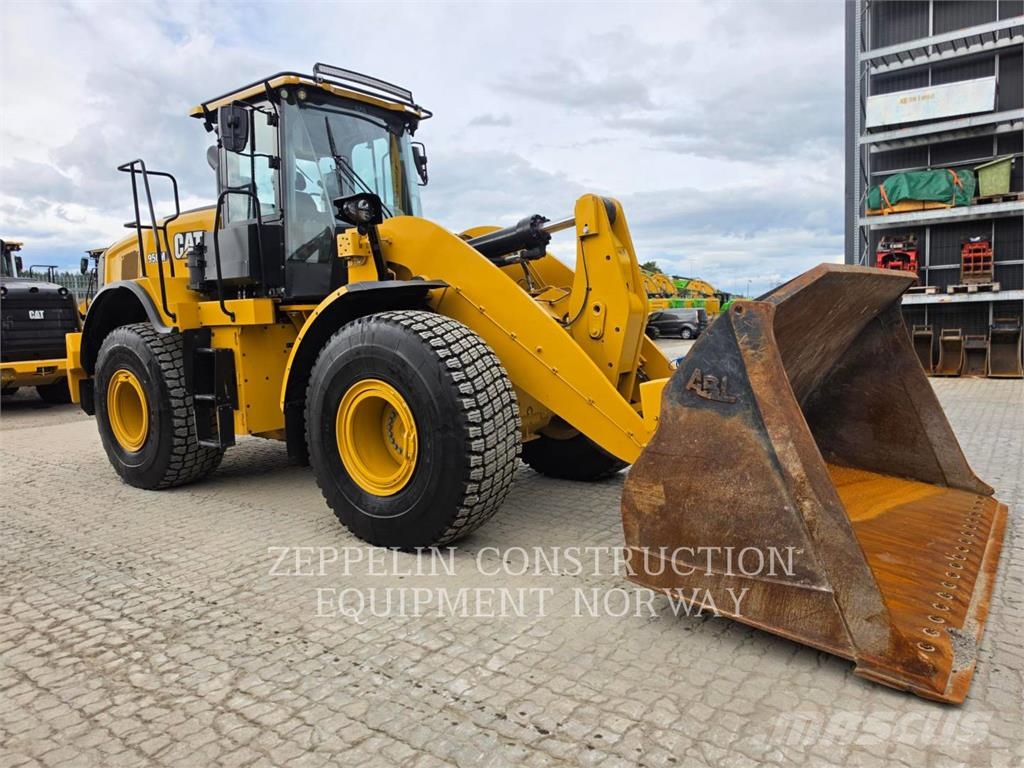 CAT 950M Pyöräkuormaajat