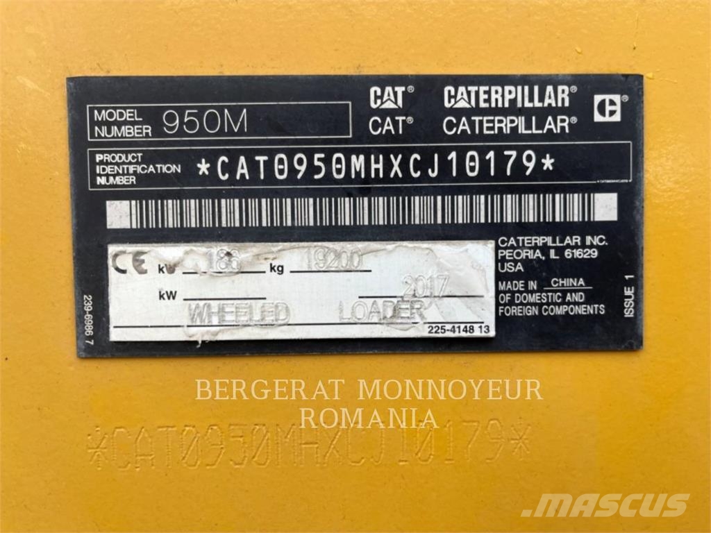 CAT 950M Kolové nakladače