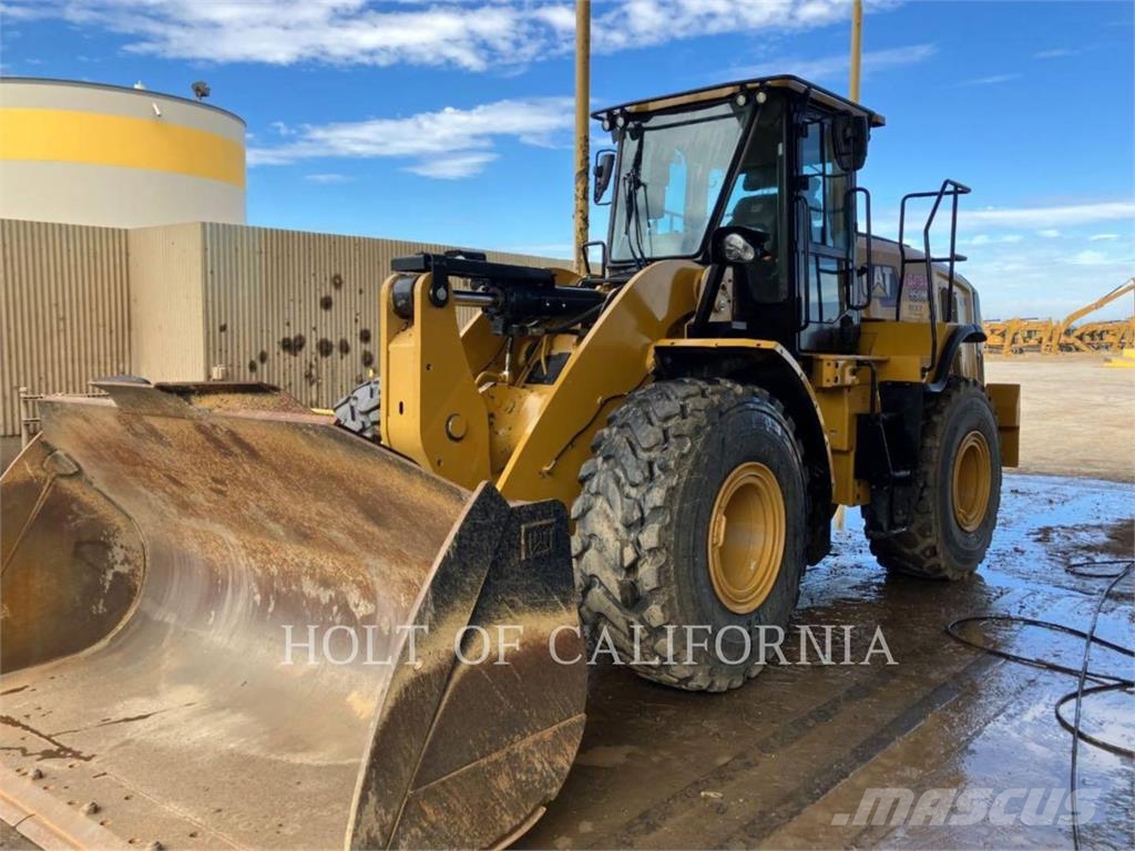 CAT 950M Gumikerekes homlokrakodók