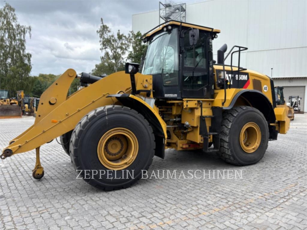 CAT 950M Wheel loaders