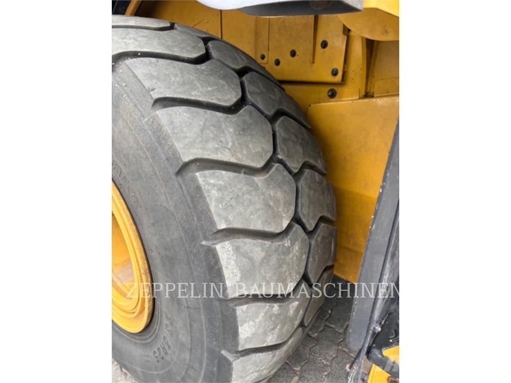 CAT 950M Wheel loaders