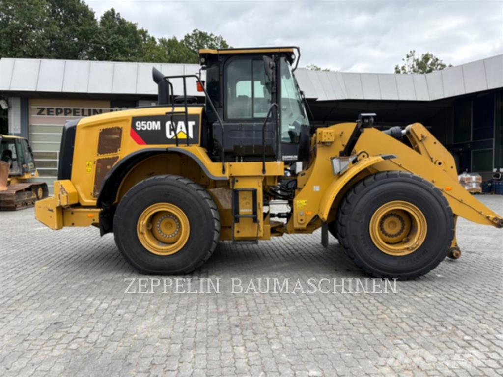 CAT 950M Wheel loaders