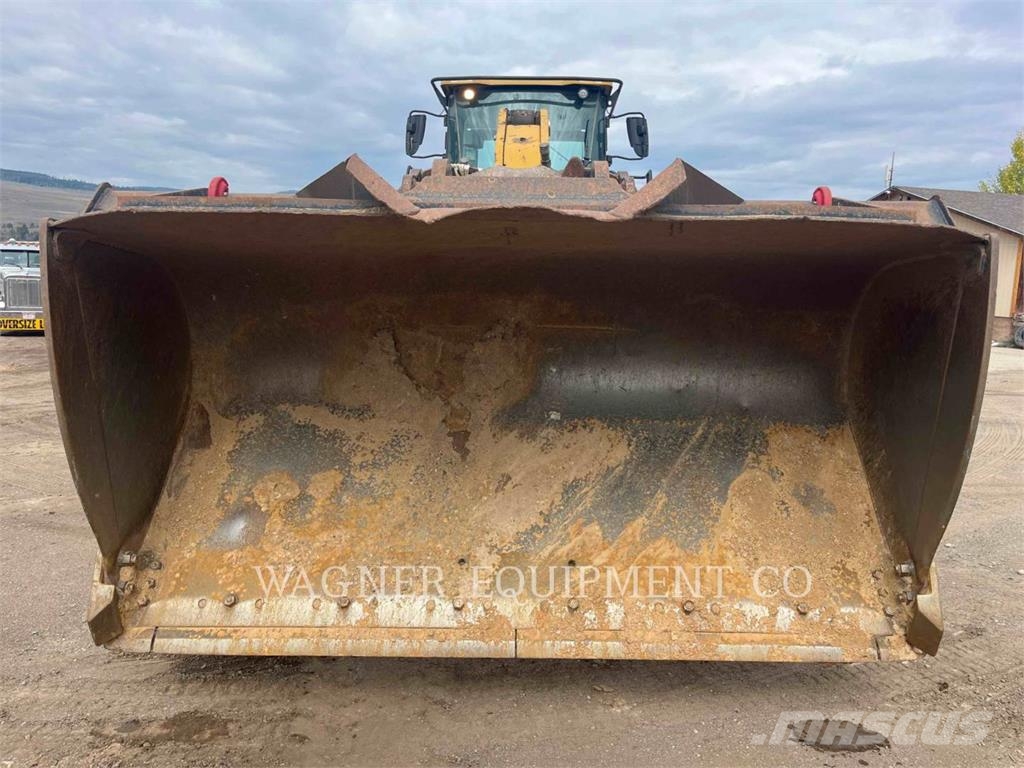 CAT 950M Kolesni nakladalci