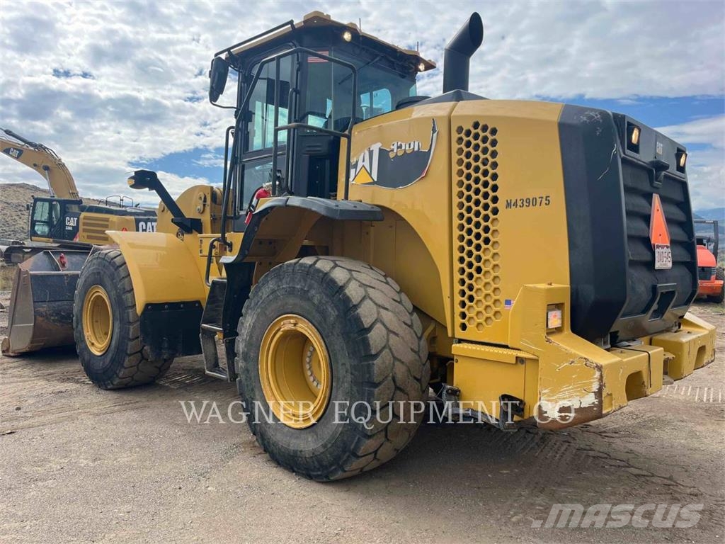 CAT 950M Kolesni nakladalci