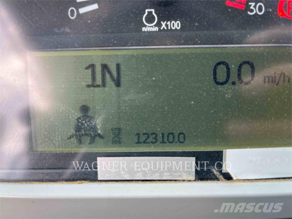 CAT 950M Kolesni nakladalci