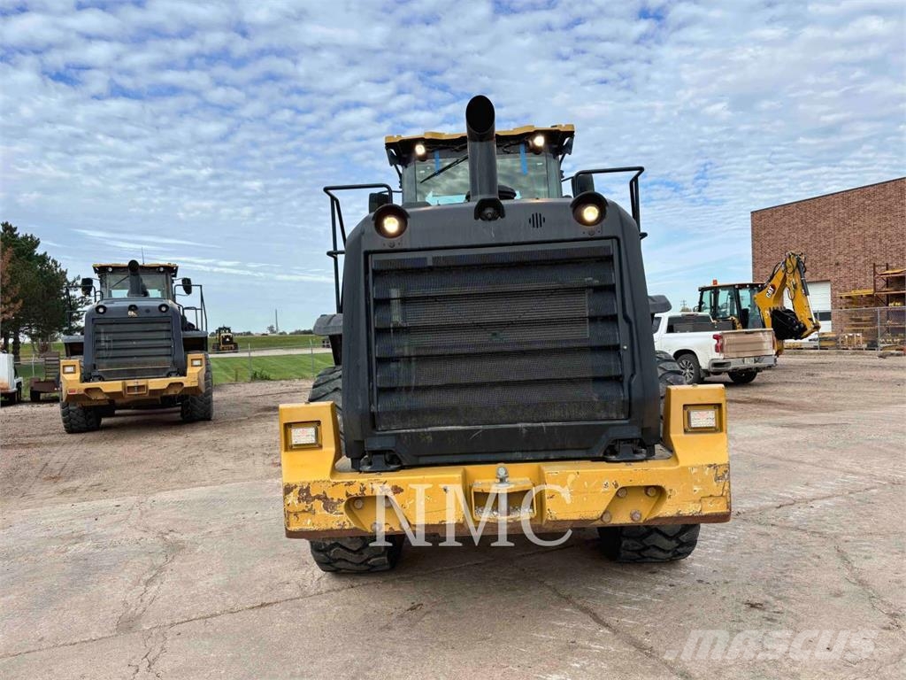 CAT 950M Pale gommate