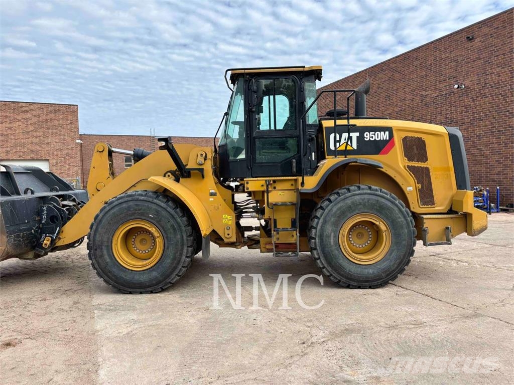 CAT 950M Pale gommate
