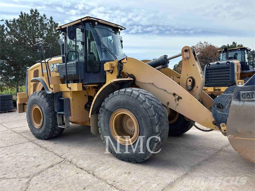 CAT 950M Kolesni nakladalci