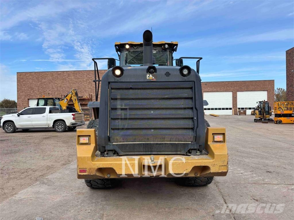 CAT 950M Kolesni nakladalci