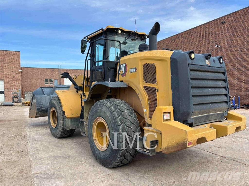 CAT 950M Kolesni nakladalci