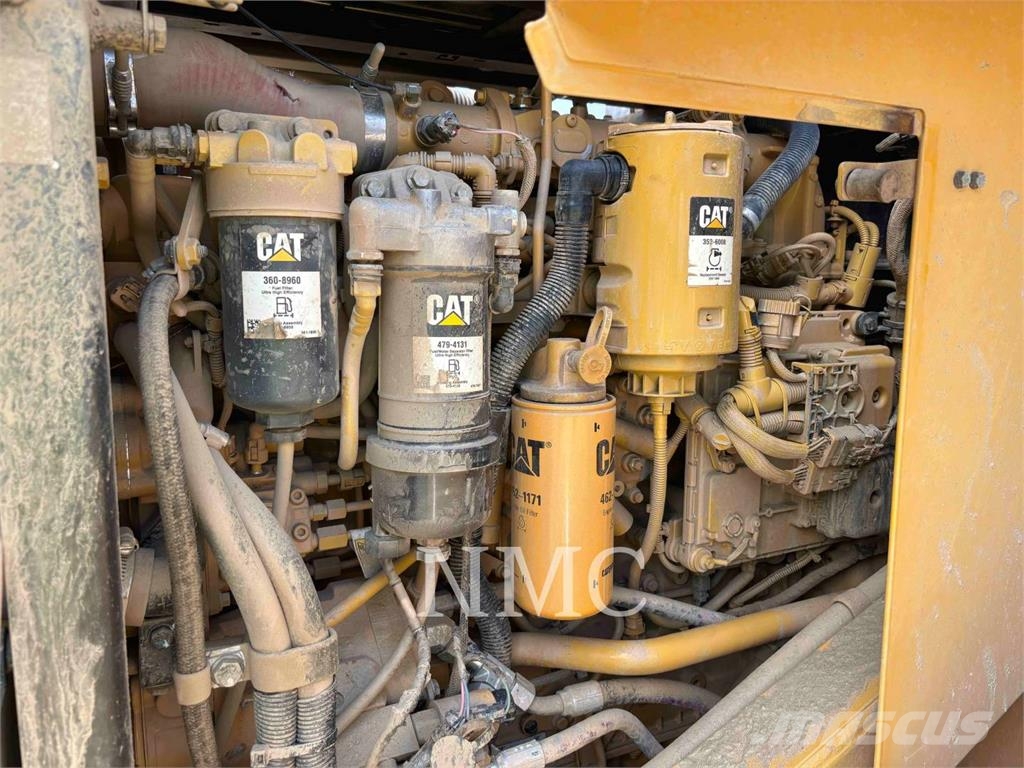 CAT 950M Kolesni nakladalci