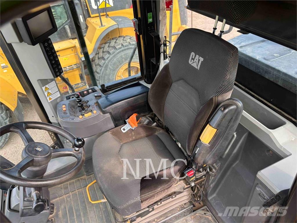 CAT 950M Kolesni nakladalci