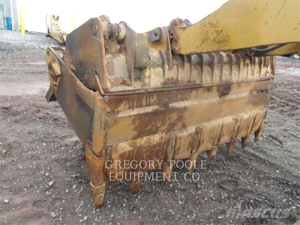 CAT 953C Crawler loaders