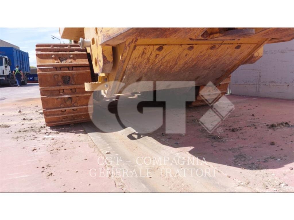 CAT 953K لوادر زحافة