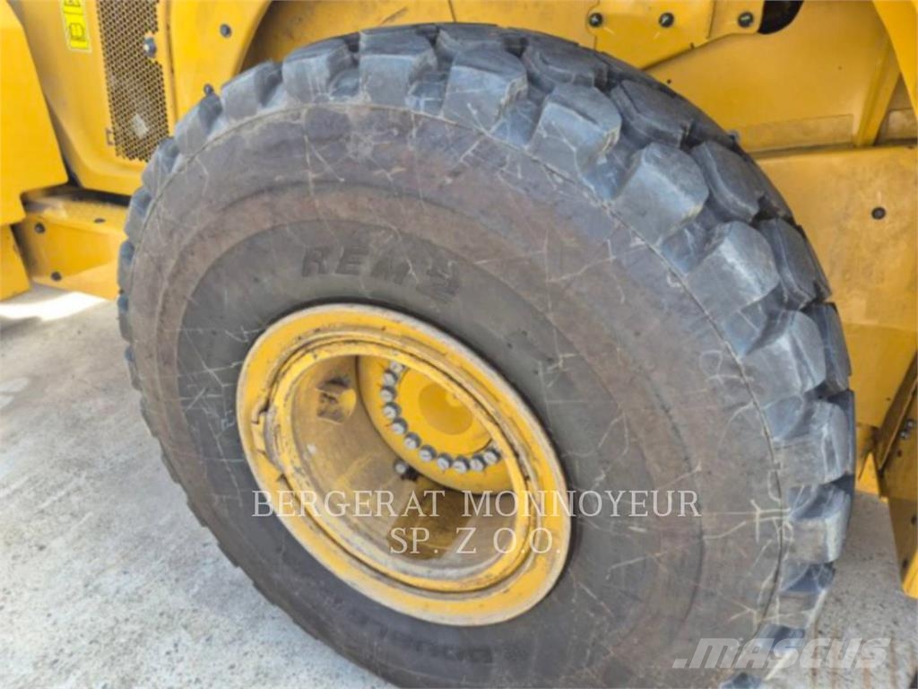 CAT 962-14 لوادر بعجل