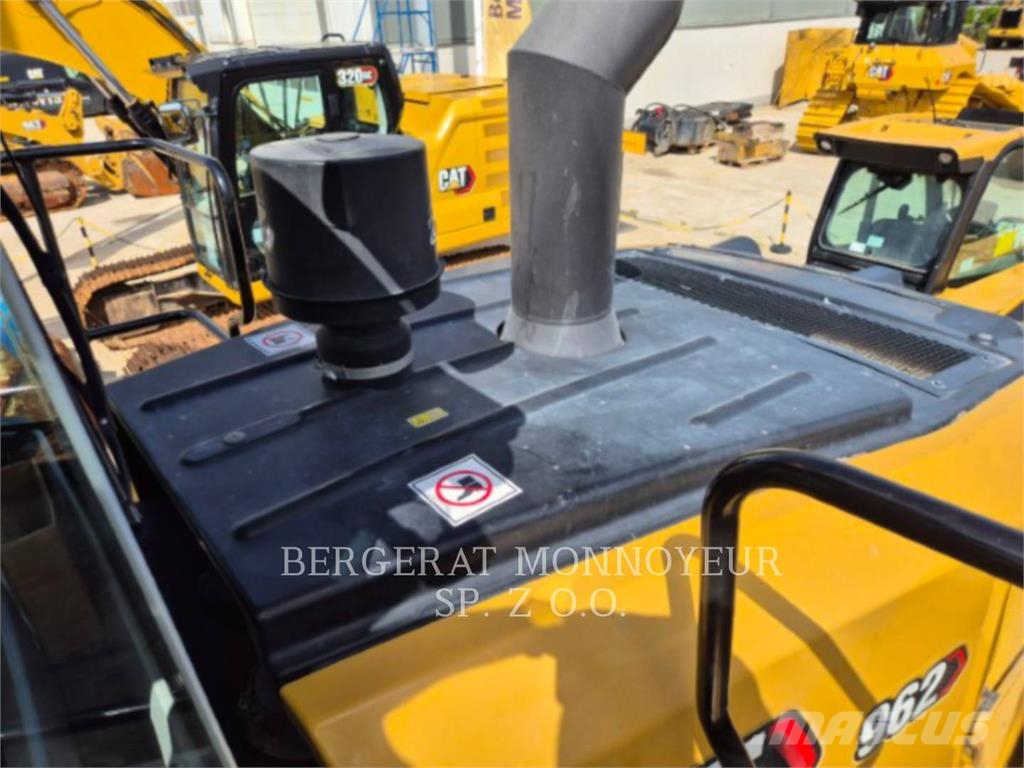CAT 962-14 لوادر بعجل