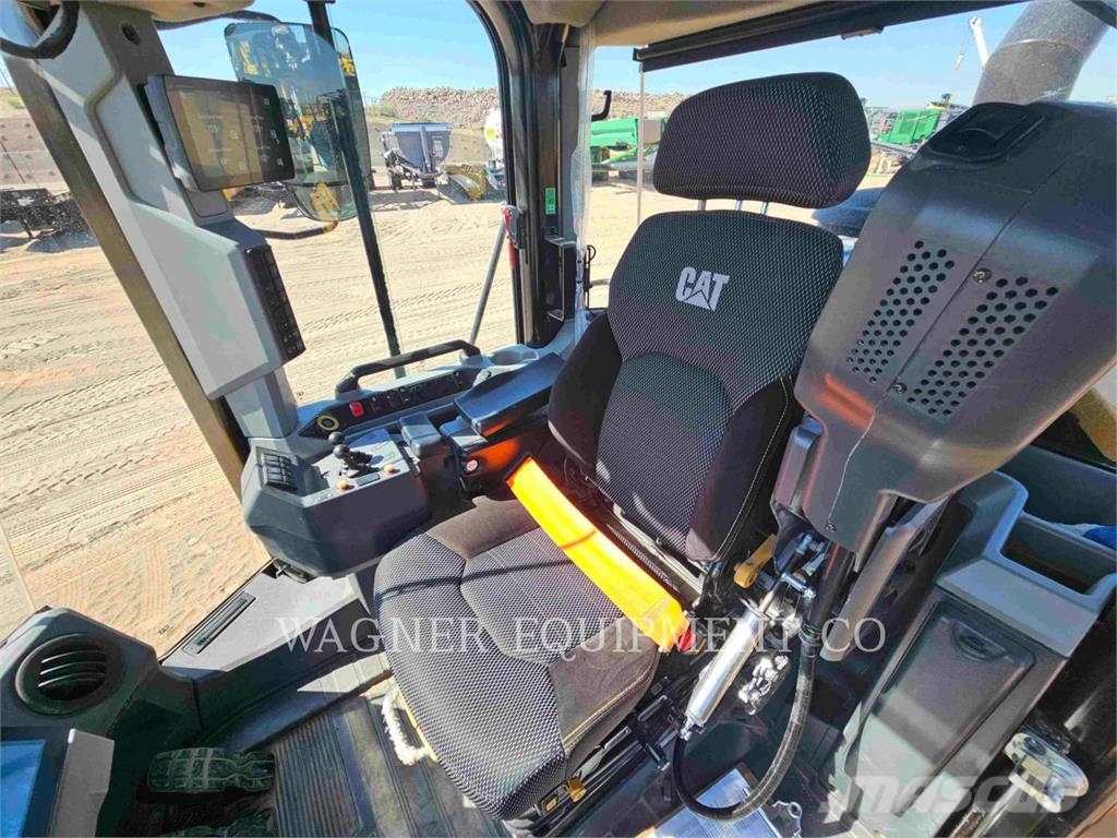 CAT 96214 Kolesové nakladače