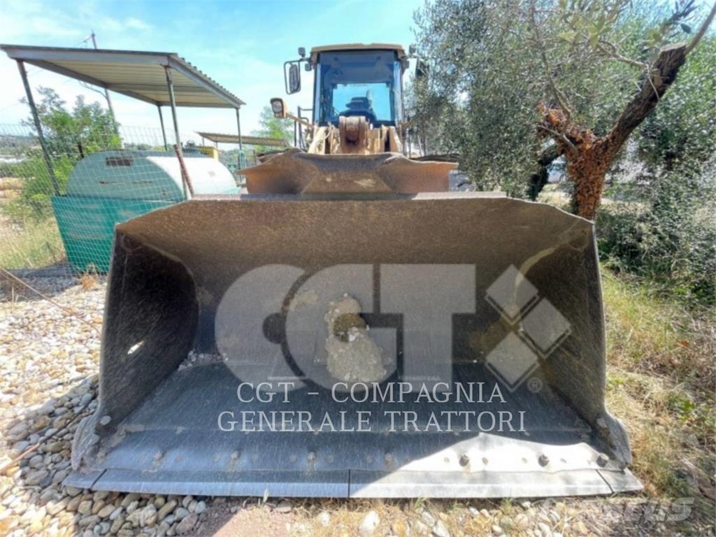 CAT 962G2 Pale gommate