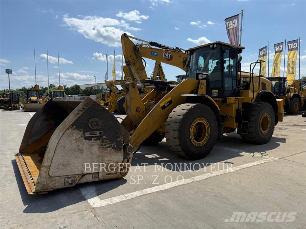 CAT 962M Naudoti ratiniai krautuvai