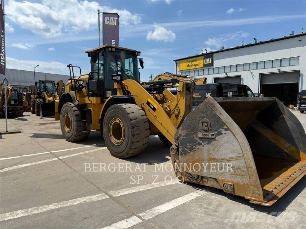 CAT 962M Naudoti ratiniai krautuvai