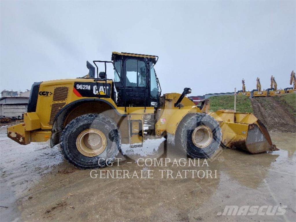 CAT 962M Kolesni nakladalci