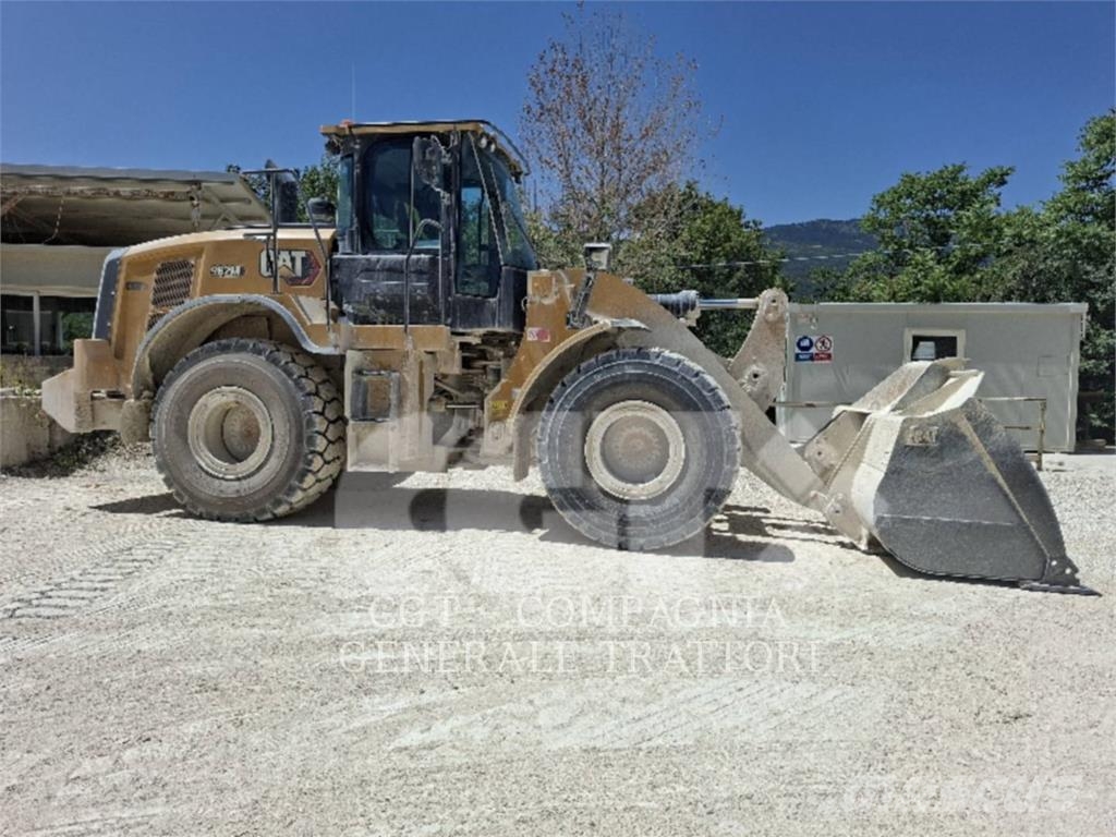 CAT 962M لوادر بعجل