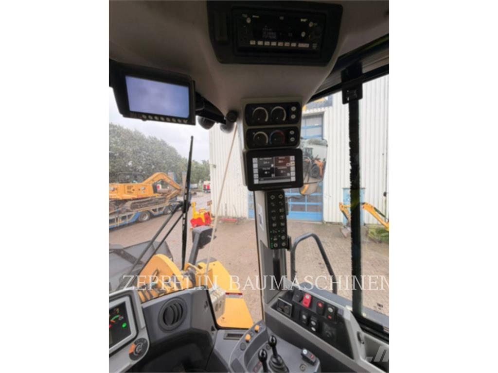 CAT 962M Radlader