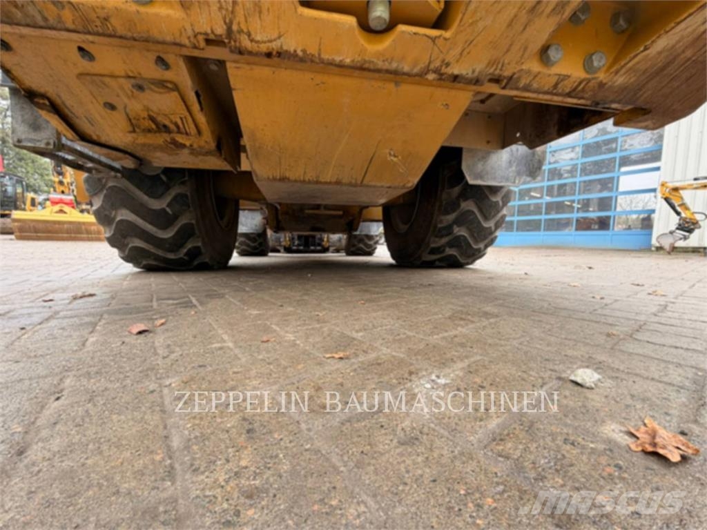 CAT 962M Radlader